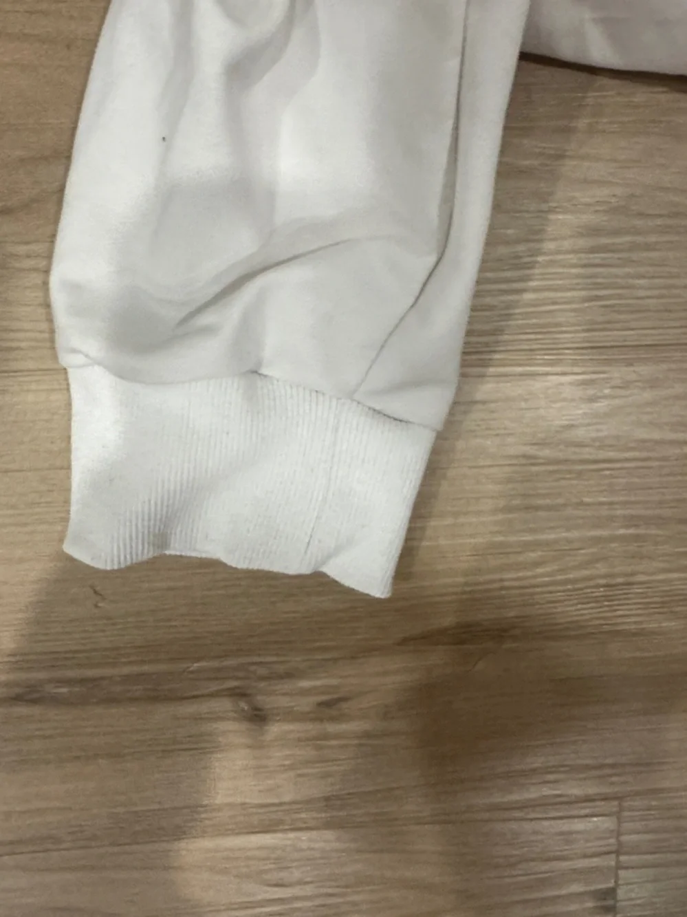 Stüssy Cream Basic front and back graphic Hoodie cut tags - Picture 8 of 13